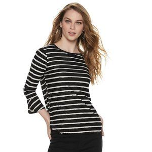 NWT! ELLE ~ Textured Scallop Tee Size L